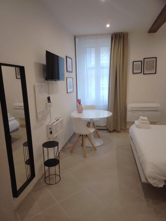 Guazzo Apartment - Self Check-In 帕爾馬 外观 照片